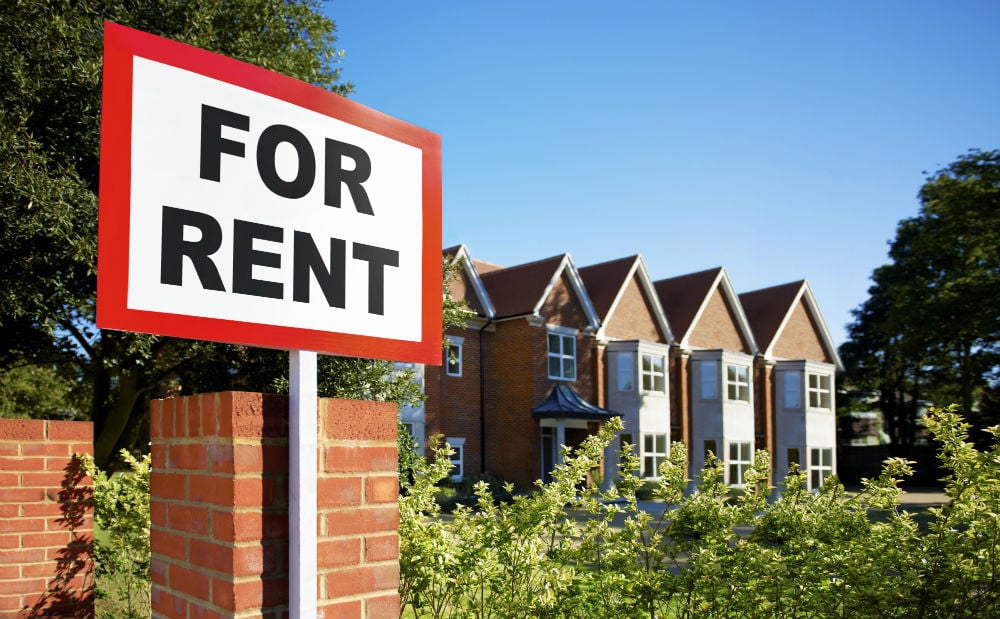 Houses with for rent sign 