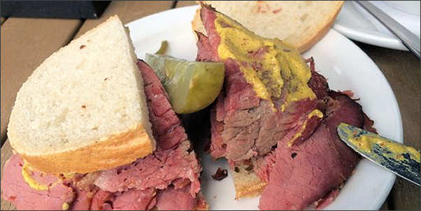 caplansky smoked meat sandwich on rye