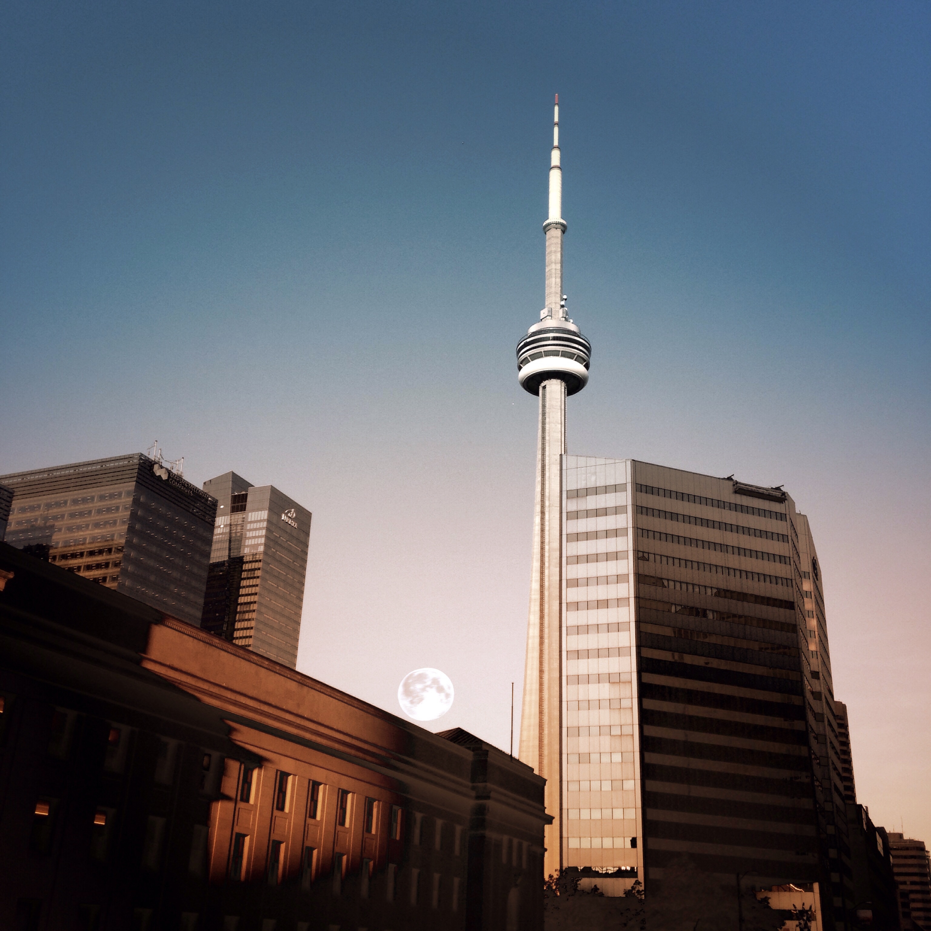 5 reasons why you need to move to Toronto