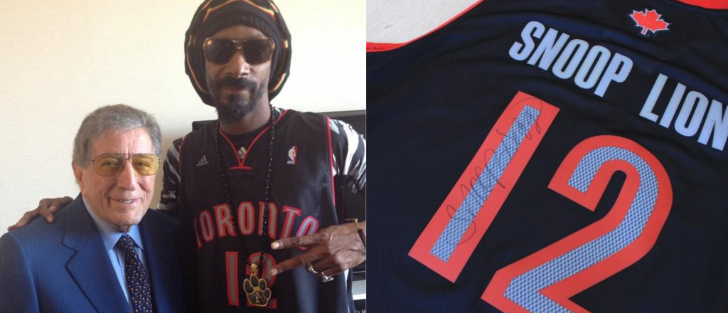 snoop lion in basketball jersey with tony bennett